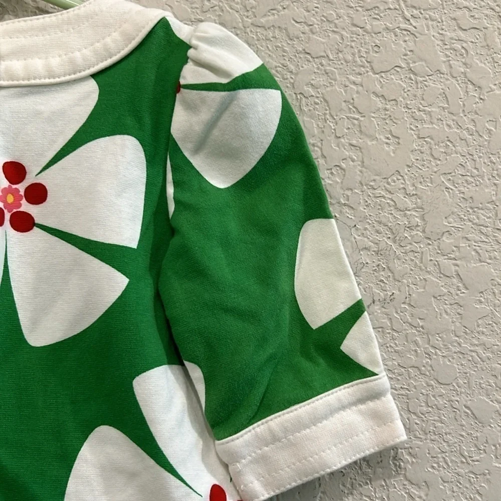 Green gap baby dress size two years white flower pattern green and gold buttons